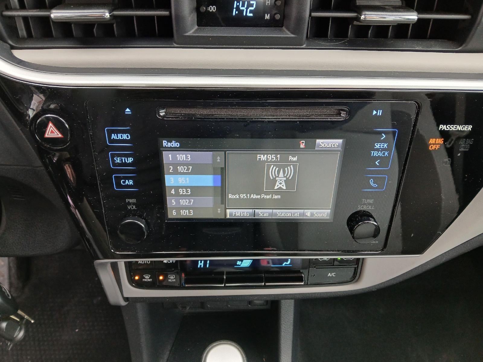 2017 Toyota COROLLA L