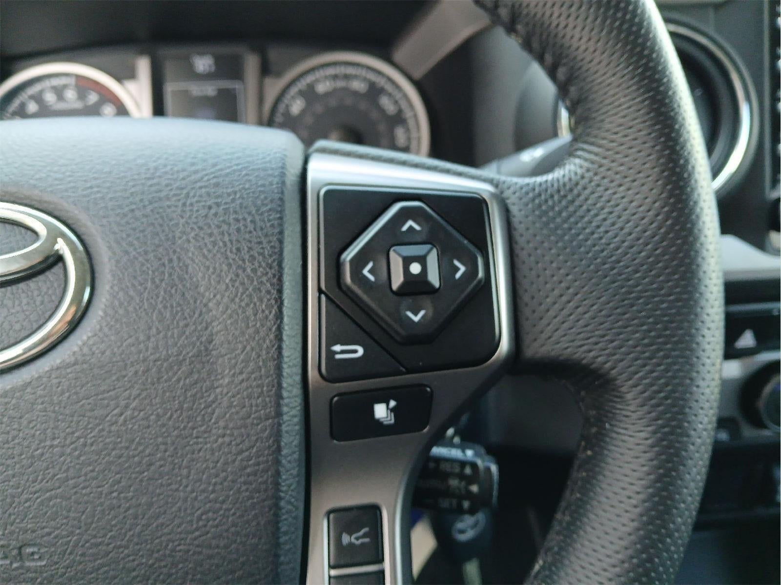 2021 Toyota TACOMA SR5 SR5 V6