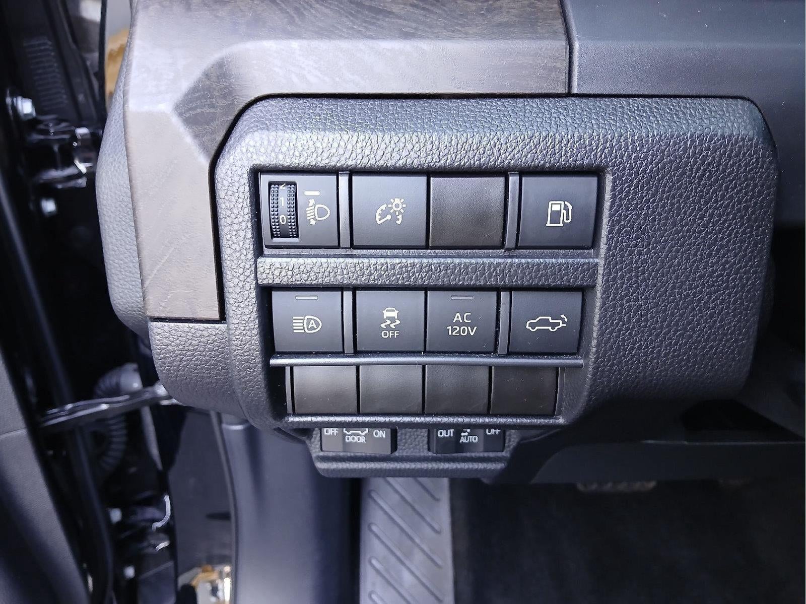 2025 Toyota Tacoma Limited HV