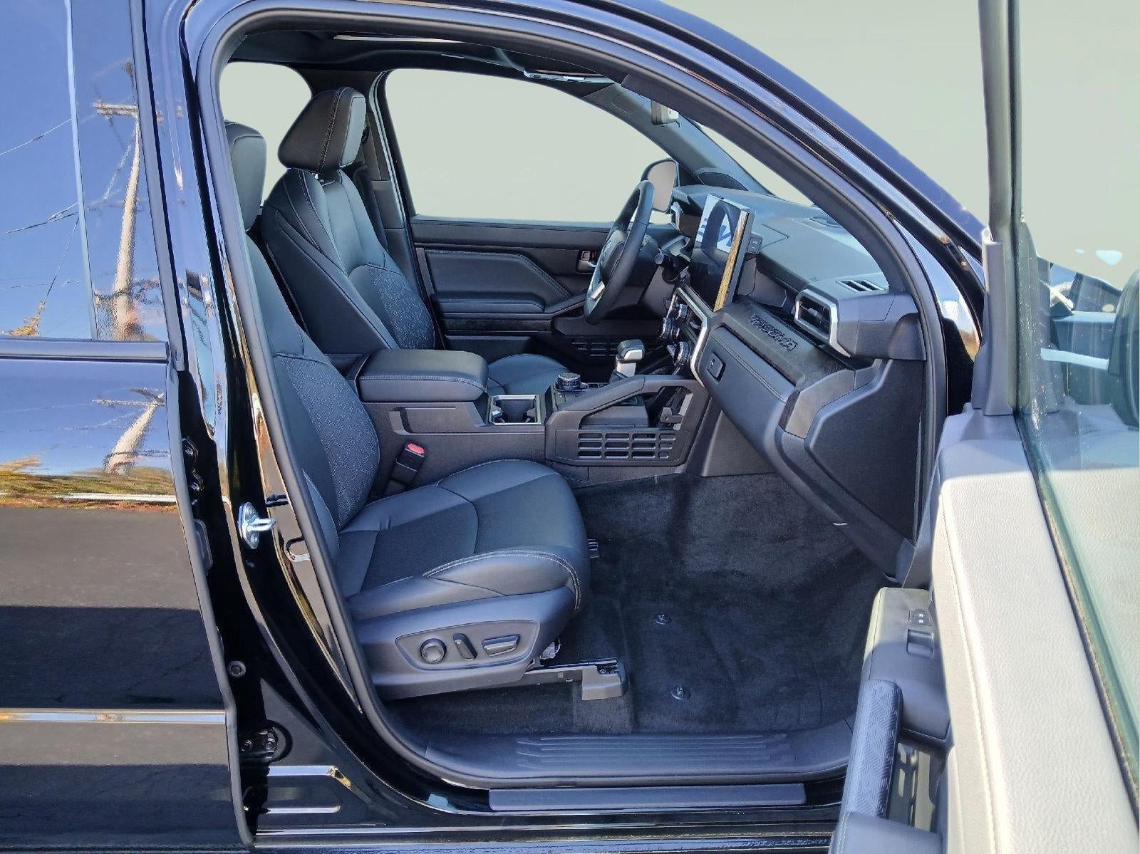 2025 Toyota Tacoma Limited HV