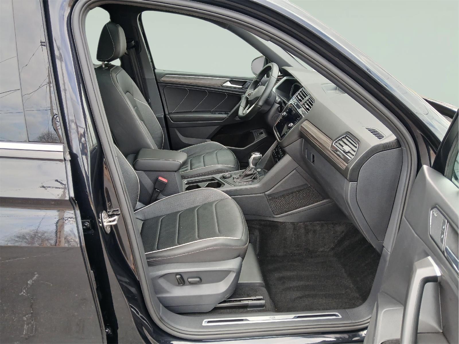 2023 Volkswagen Tiguan SEL R-Line