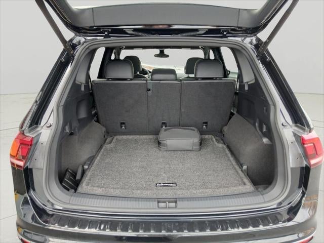 2023 Volkswagen Tiguan SEL R-Line