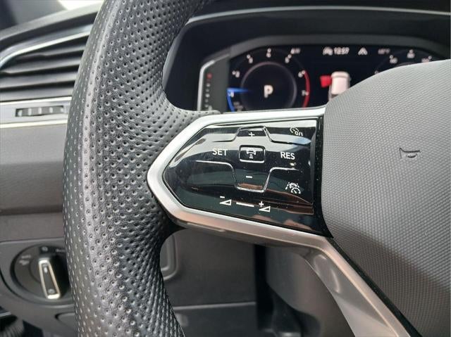 2023 Volkswagen Tiguan SEL R-Line