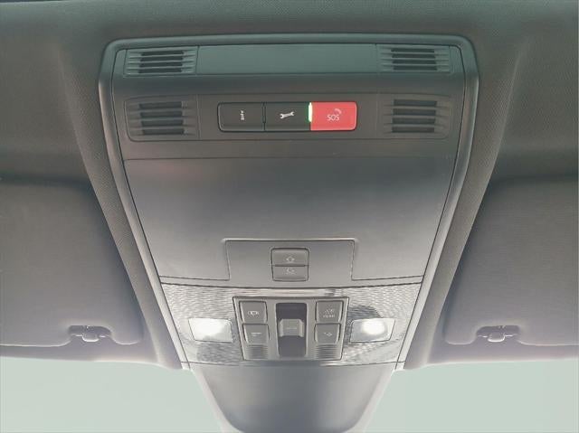 2023 Volkswagen Tiguan SEL R-Line