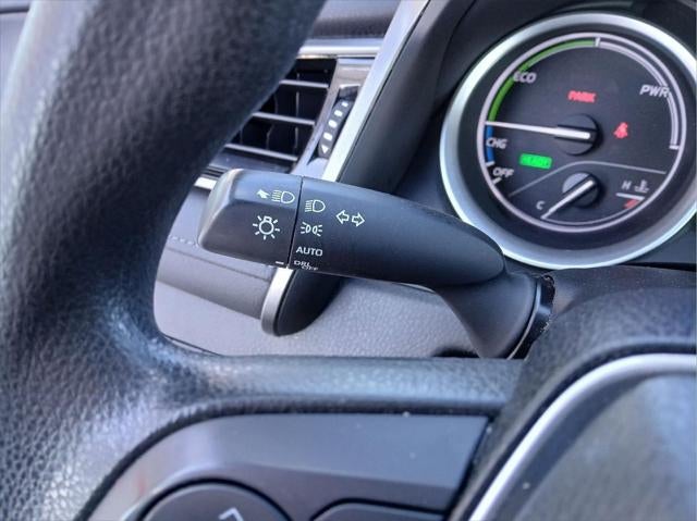 2022 Toyota CAMRY Hybrid LE