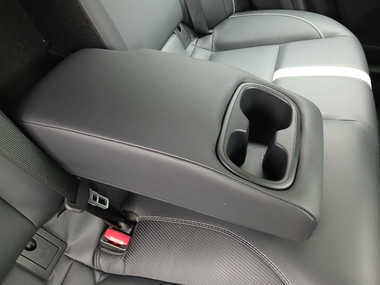 2025 Toyota Camry SE AWD