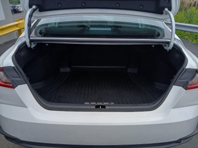 2025 Toyota Camry SE AWD
