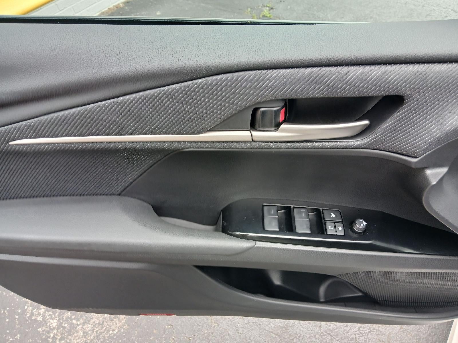 2025 Toyota Camry SE AWD