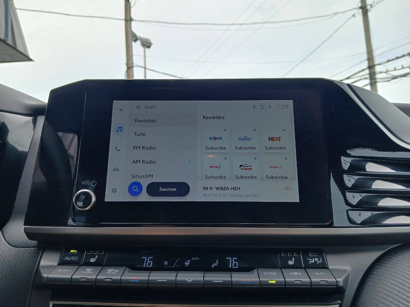 2025 Toyota Camry SE AWD