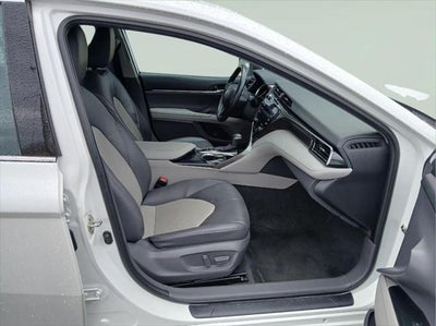 2020 Toyota CAMRY XLE