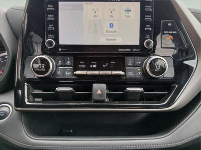 2021 Toyota HIGHLANDER LE