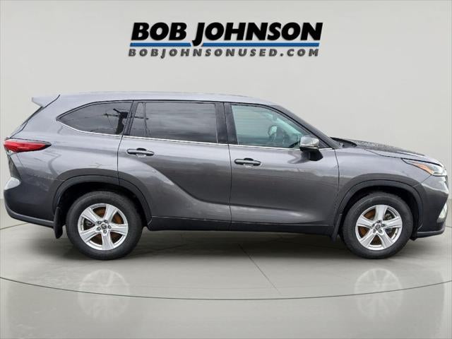 2021 Toyota HIGHLANDER LE