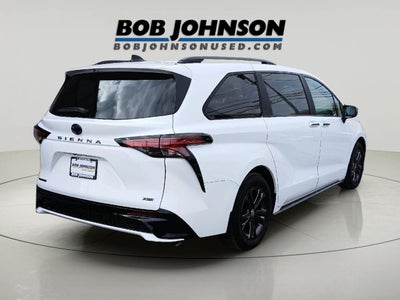 2025 Toyota SIENNA XSE AWD XSE