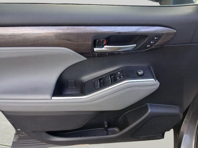 2022 Toyota Highlander Limited