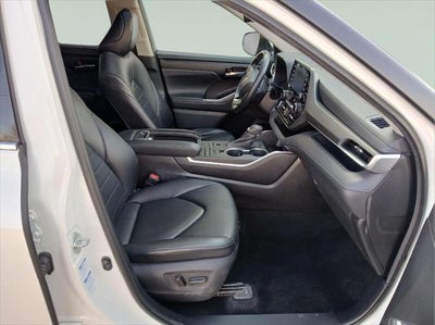 2021 Toyota HIGHLANDER XLE