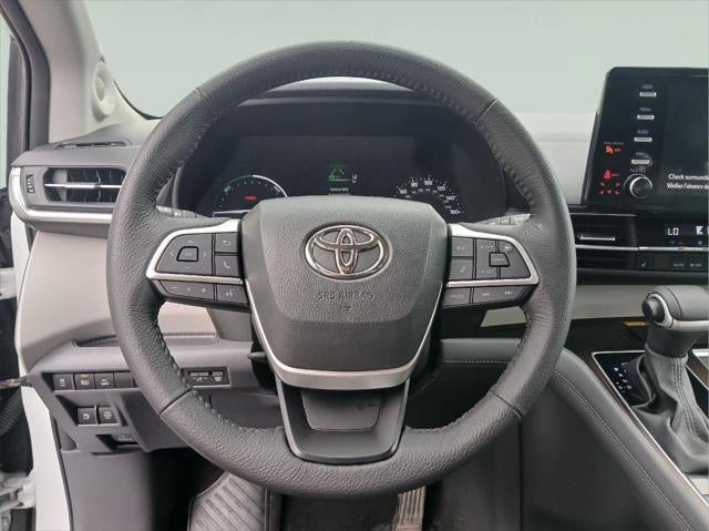 2023 Toyota Sienna XLE 7-Passenger