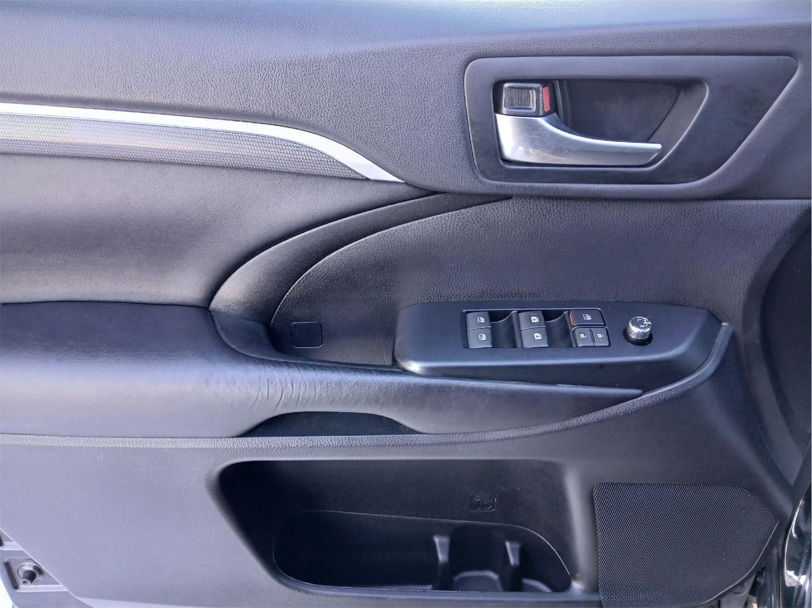 2019 Toyota HIGHLANDER SUV