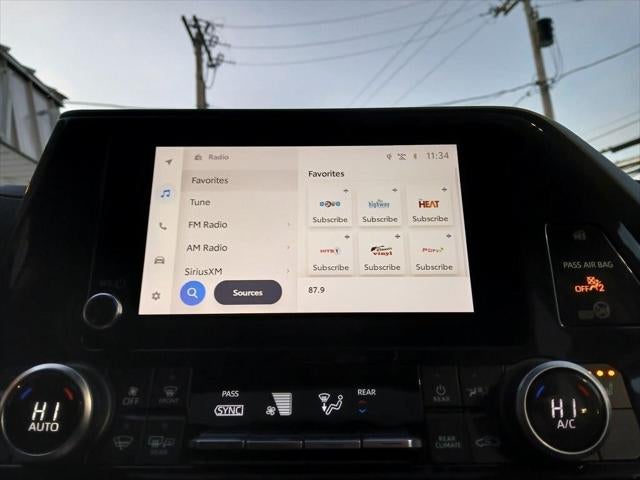 2023 Toyota HIGHLANDER HYBRD XLE