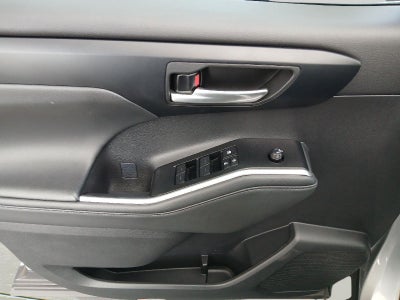 2025 Toyota Highlander XLE