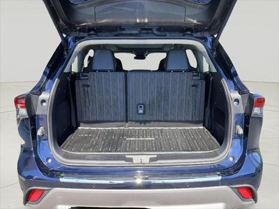2025 Toyota Highlander Platinum