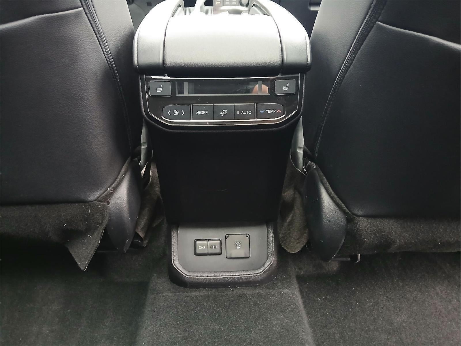 2024 Toyota Highlander Platinum