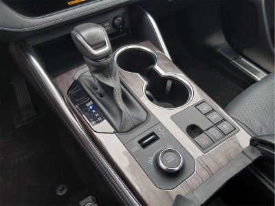 2024 Toyota Highlander Platinum