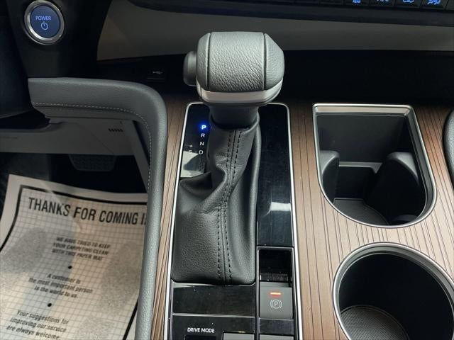 2023 Toyota Sienna XLE 8-Passenger