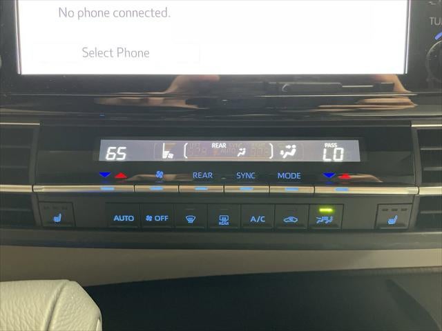 2023 Toyota Sienna XLE 8-Passenger