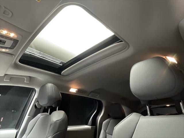 2023 Toyota Sienna XLE 8-Passenger