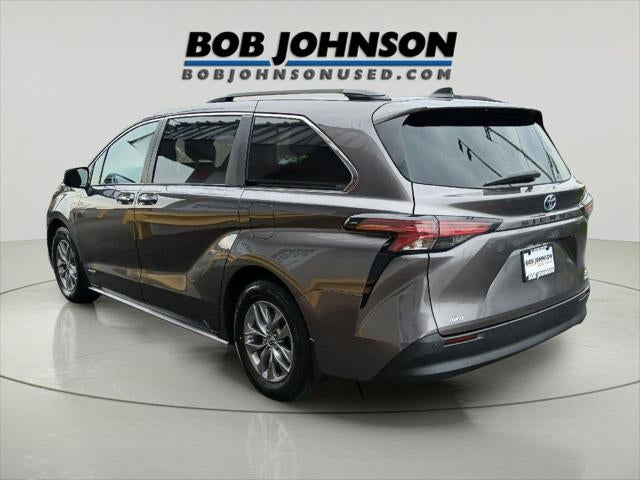 2021 Toyota Sienna XLE 7-Passenger