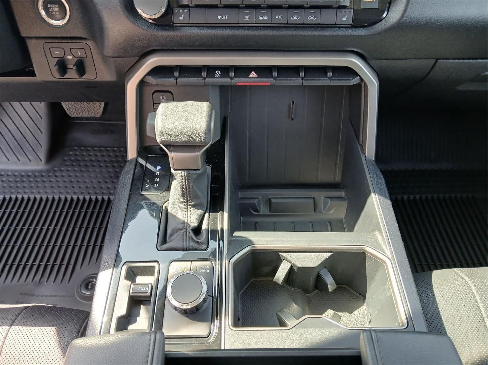 2022 Toyota TUNDRA 4X4 SR5