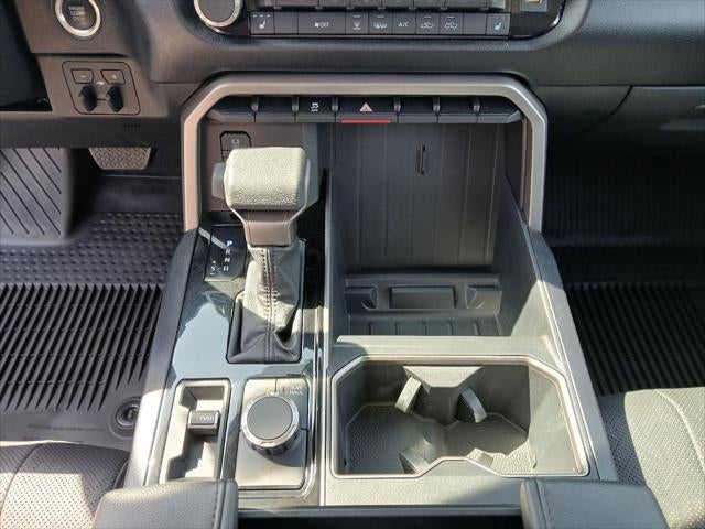 2022 Toyota TUNDRA 4X4 SR5