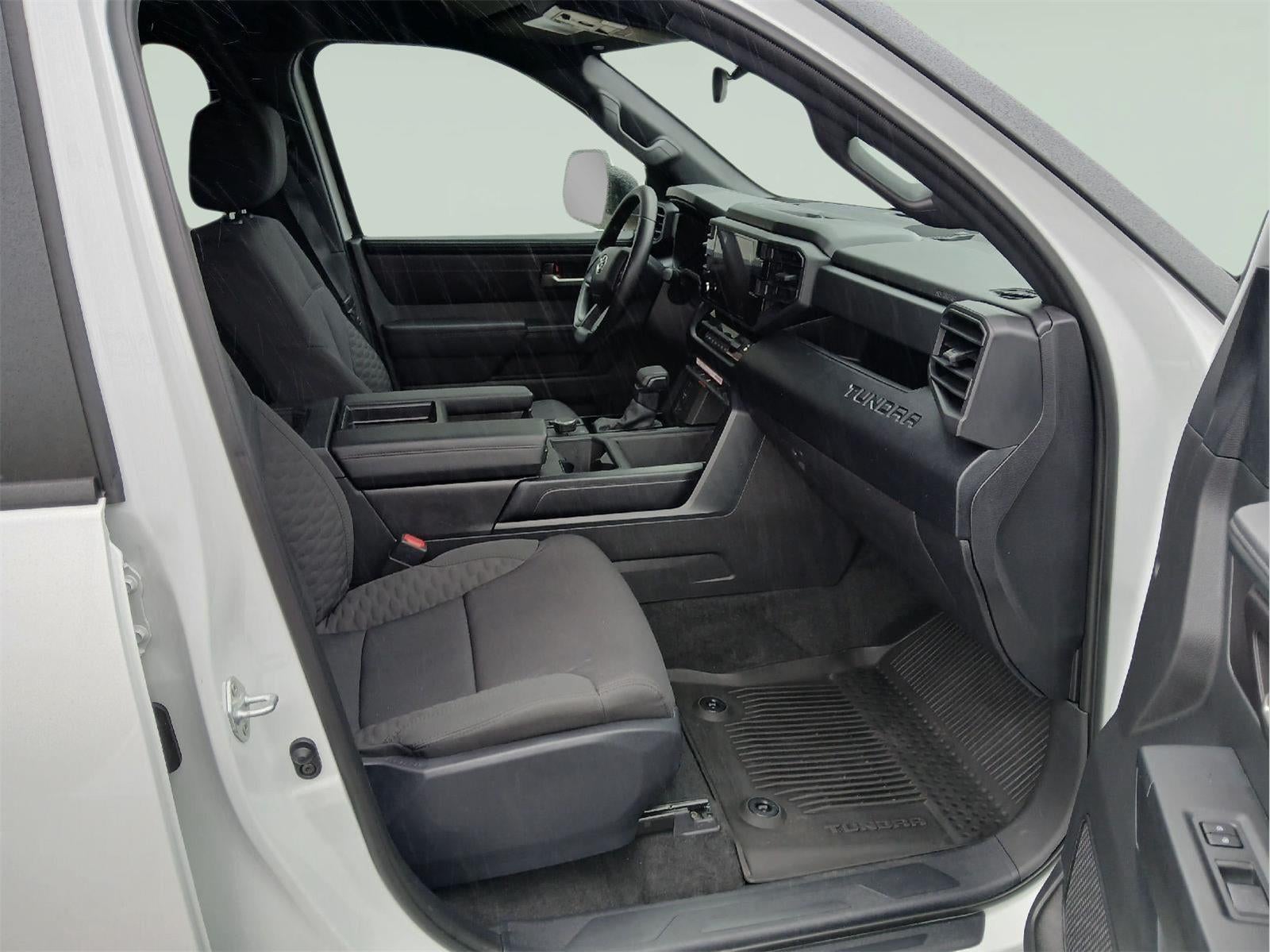 2025 Toyota TUNDRA 4X4 SR5