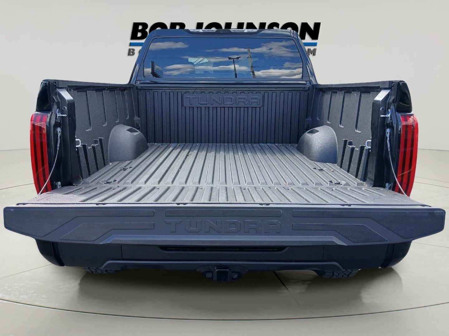 2025 Toyota TUNDRA 4X4 SR5