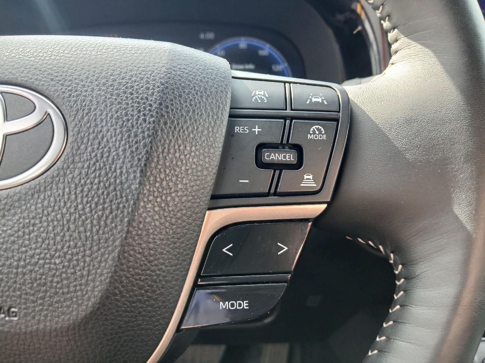 2025 Toyota Toyota Crown XLE