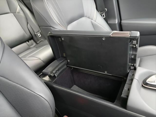 2025 Toyota CROWN SIGNIA XLE