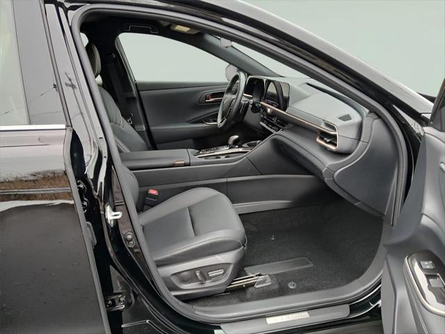 2025 Toyota CROWN SIGNIA XLE