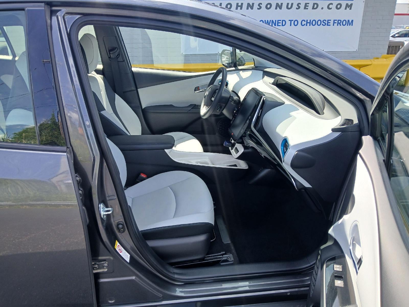 2017 Toyota Prius Prime Advanced