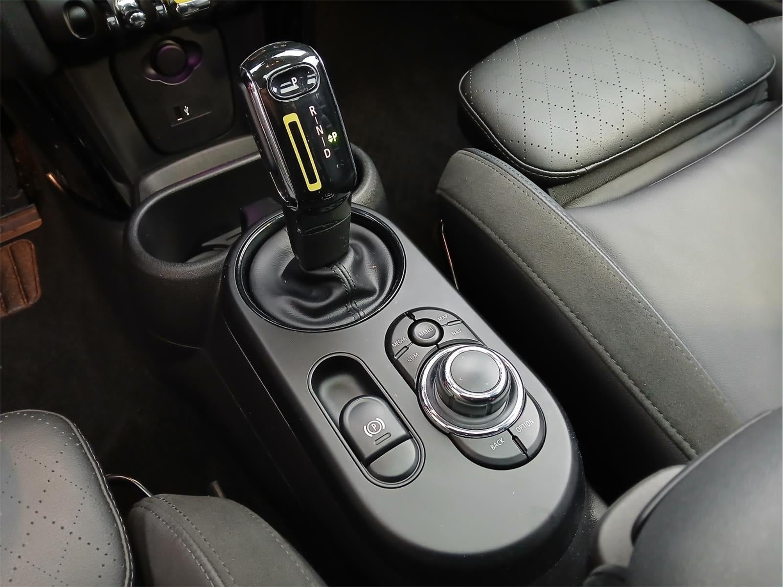 2022 MINI Hardtop Cooper SE