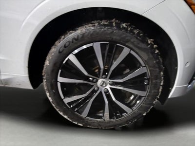 2023 Volvo XC60 Plus Dark Theme