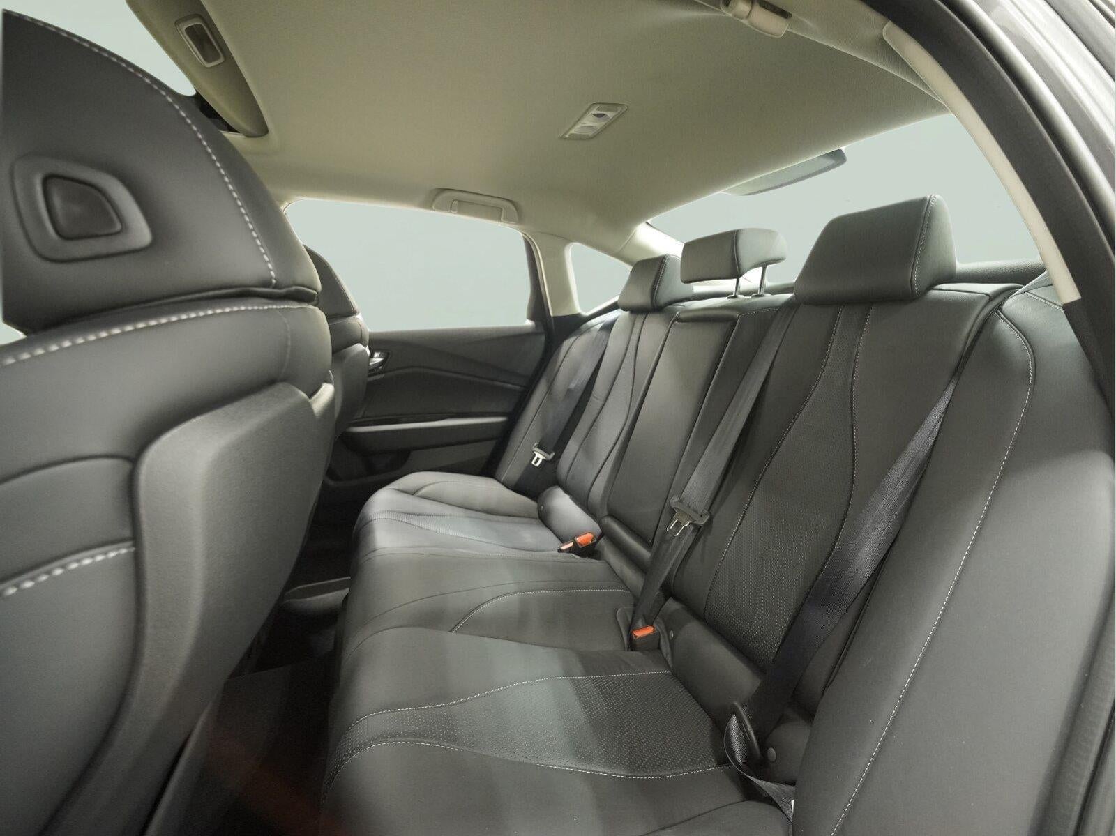 2025 Acura TLX Technology Package