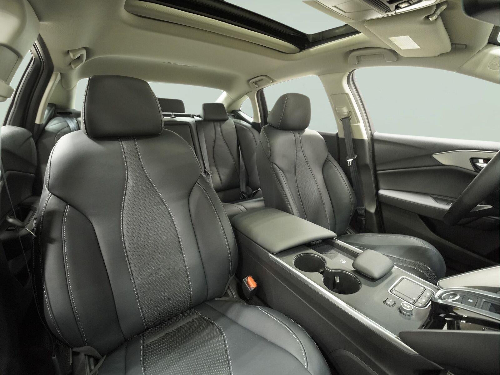 2025 Acura TLX Technology Package