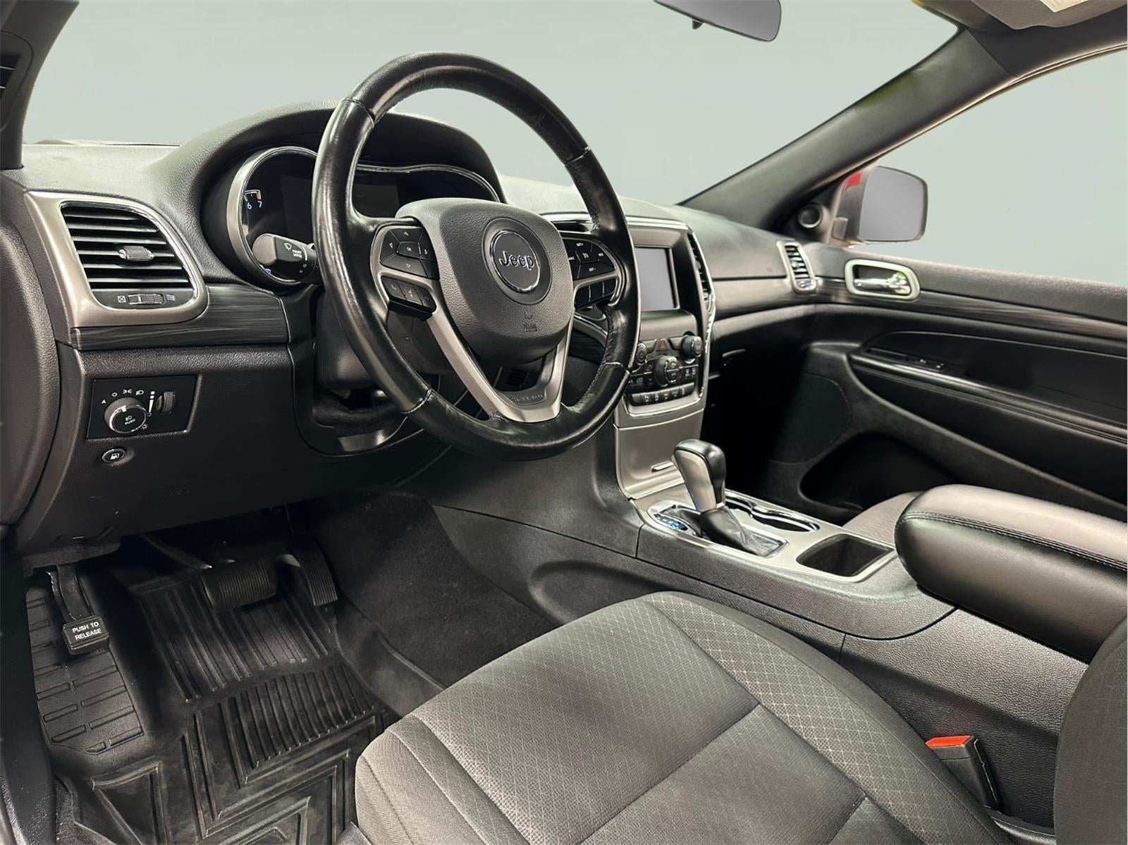 2020 Jeep Grand Cherokee Laredo E 4x4