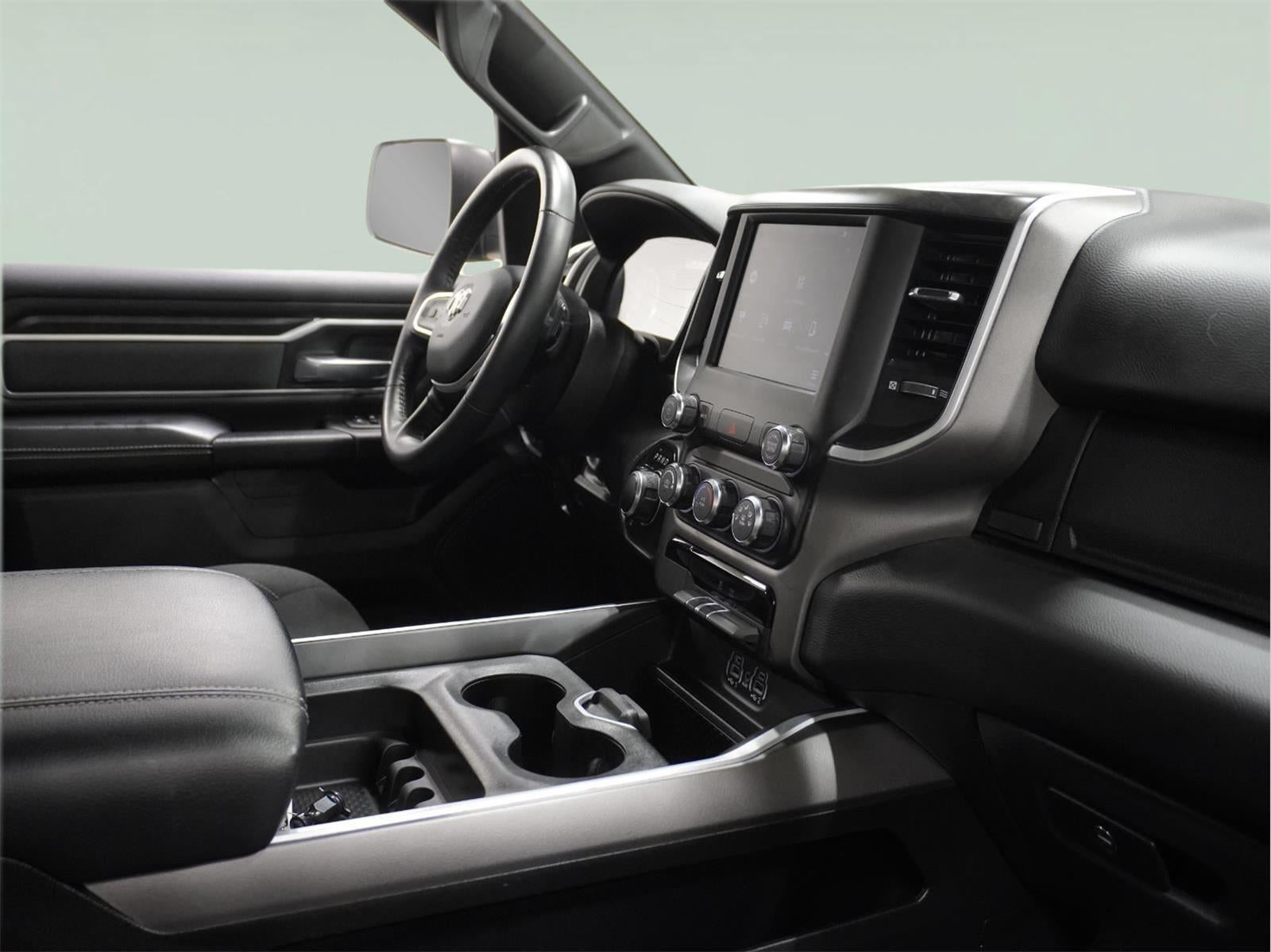 2022 RAM 1500 Big Horn Crew Cab 4x4 5'7" Box