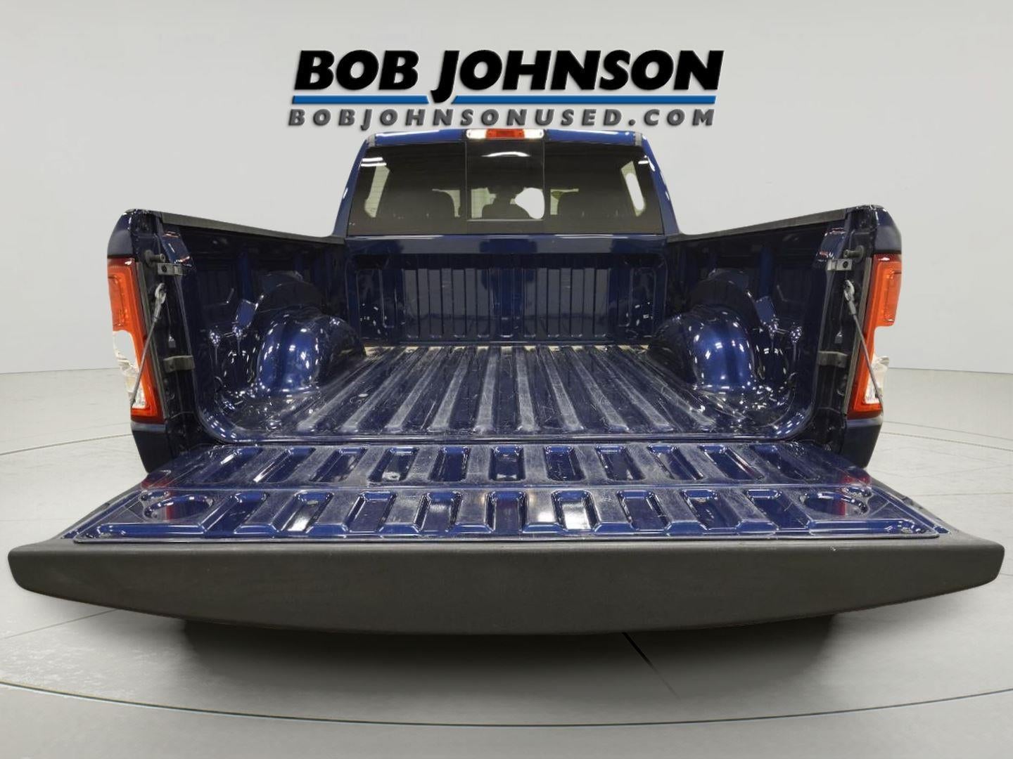 2022 RAM 1500 Big Horn Crew Cab 4x4 5'7" Box