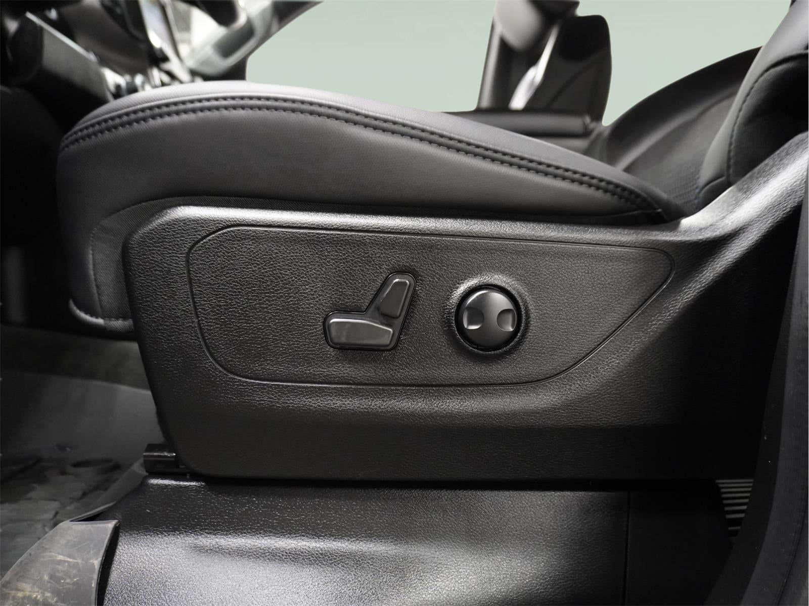 2023 RAM 1500 Big Horn Crew Cab 4x4 5'7" Box