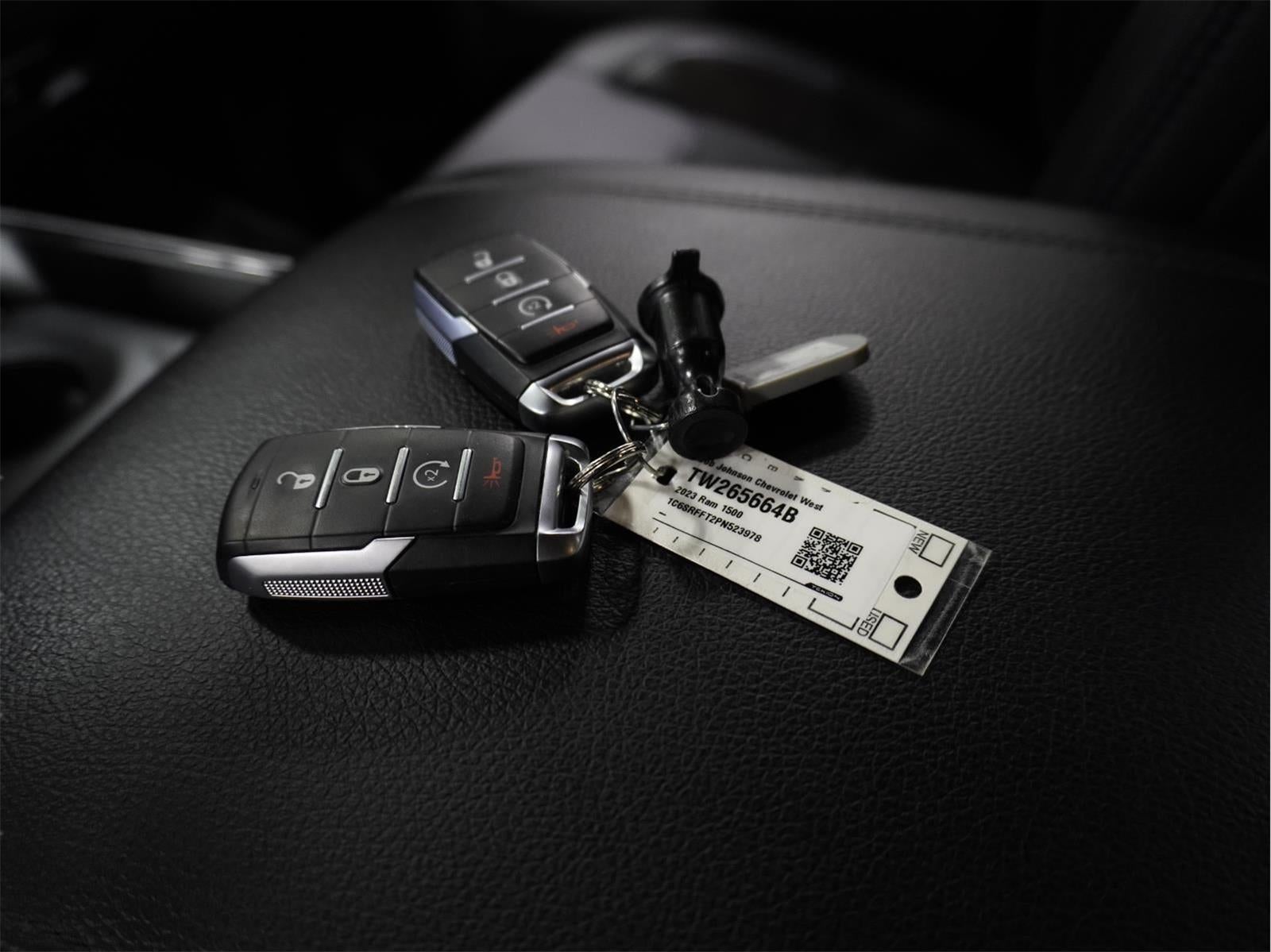 2023 RAM 1500 Big Horn Crew Cab 4x4 5'7" Box