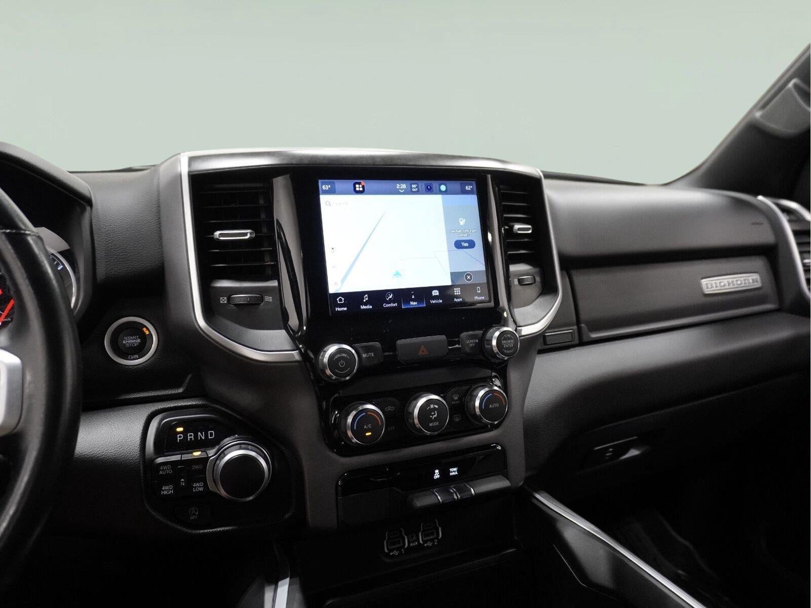2022 RAM 1500 Big Horn Crew Cab 4x4 5'7" Box