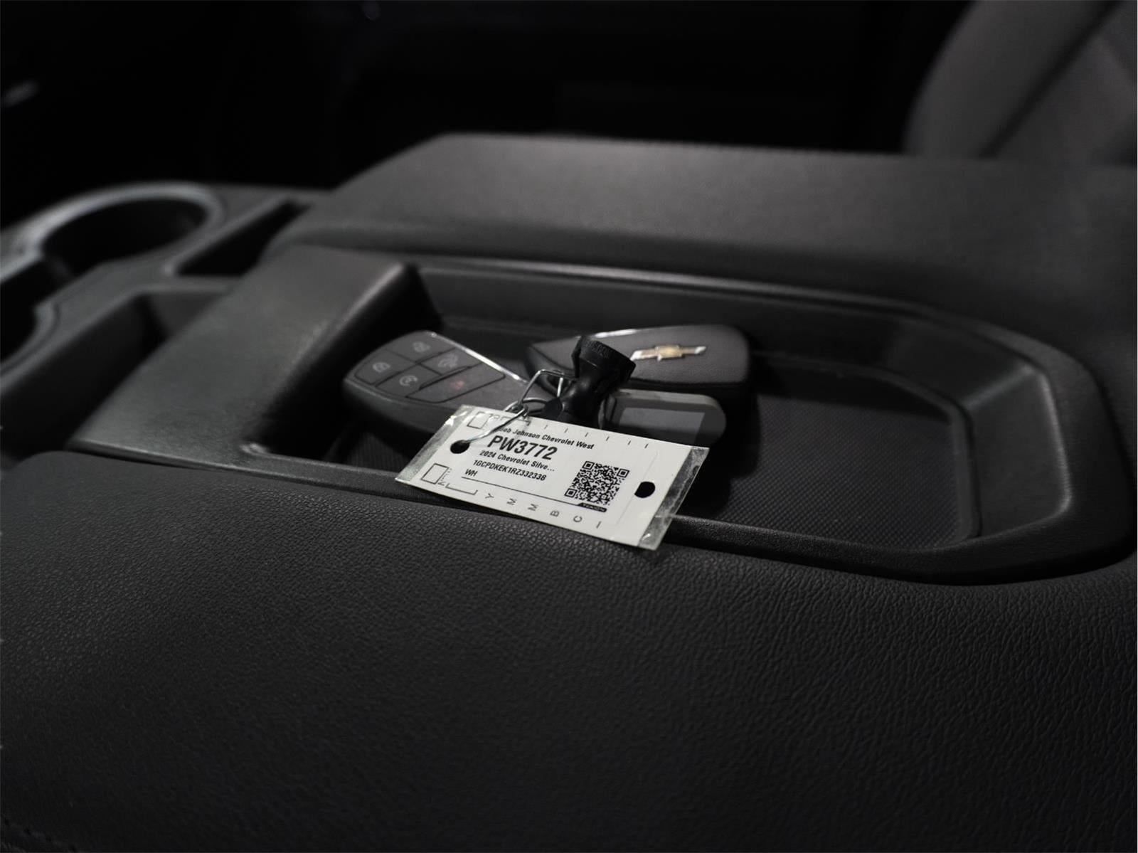 2024 Chevrolet Silverado 1500 LT (2FL)