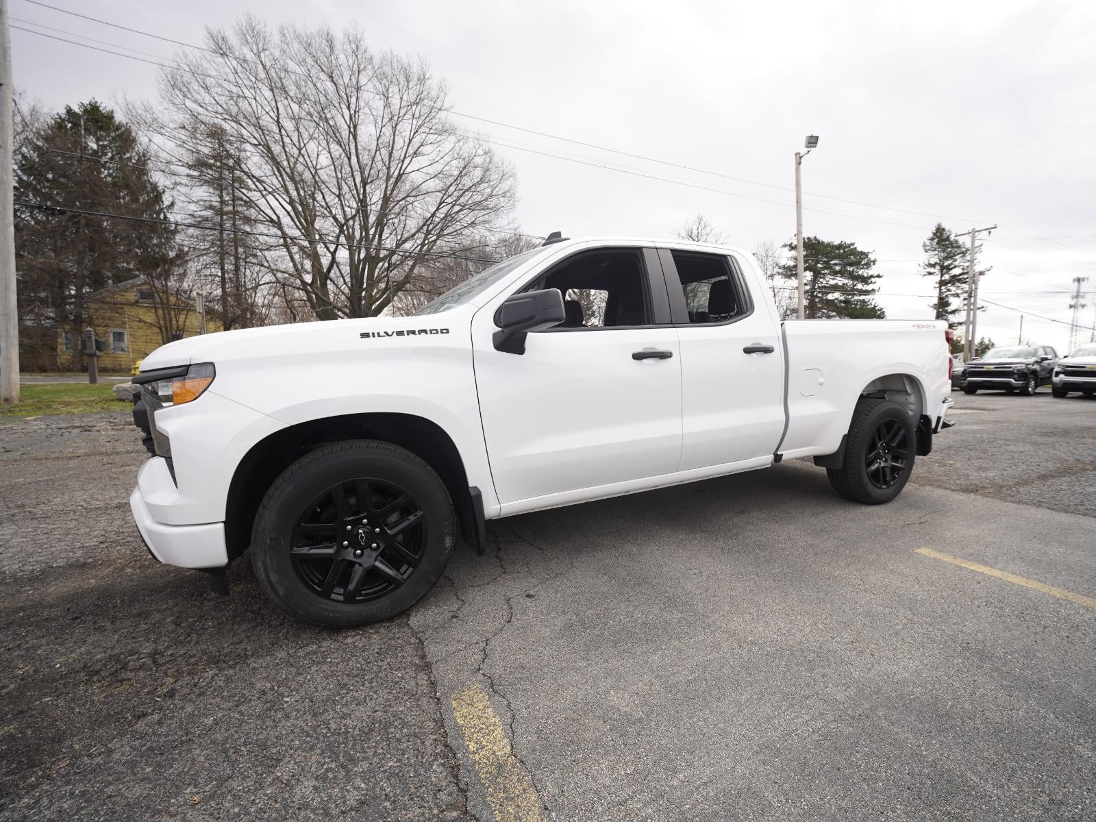 2023 Chevrolet Silverado 1500 Custom